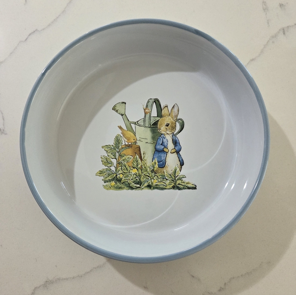 Peter Rabbit Spring Garden Round Casserole Dish